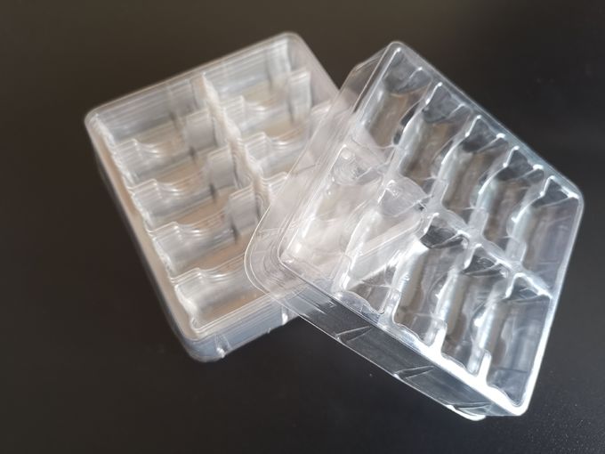 医学2mlは在庫1の包装ポリ塩化ビニールの透明なまめの皿をびん詰めにする